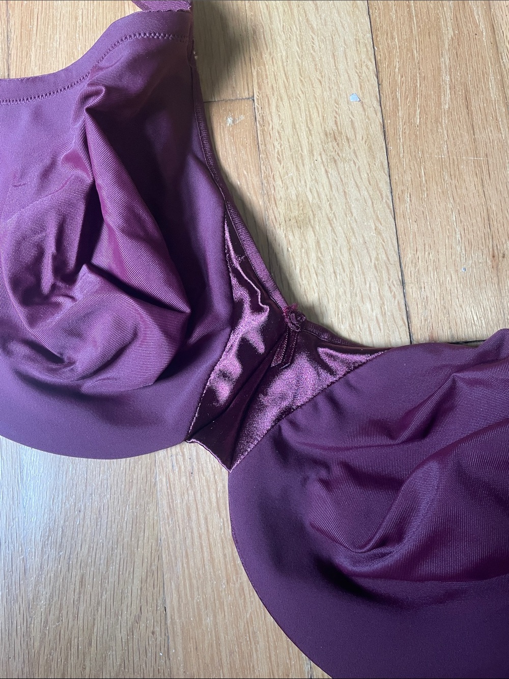 38dd Olga bra - Picture 2 of 4
